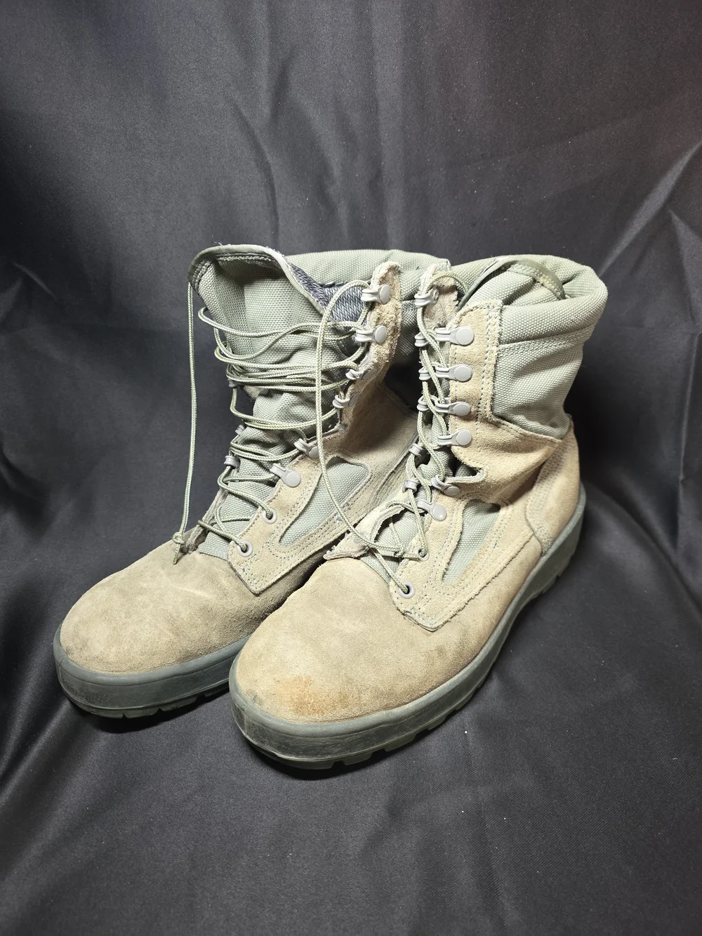 Wellco Air Force TW Combat Boots Size 9.5R Suede Leather Military Vibram Sole